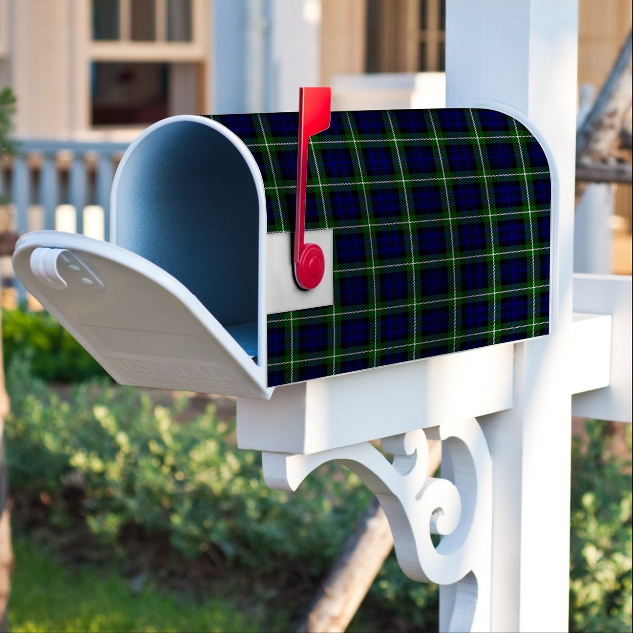 Lamont Modern Tartan Crest Mailbox