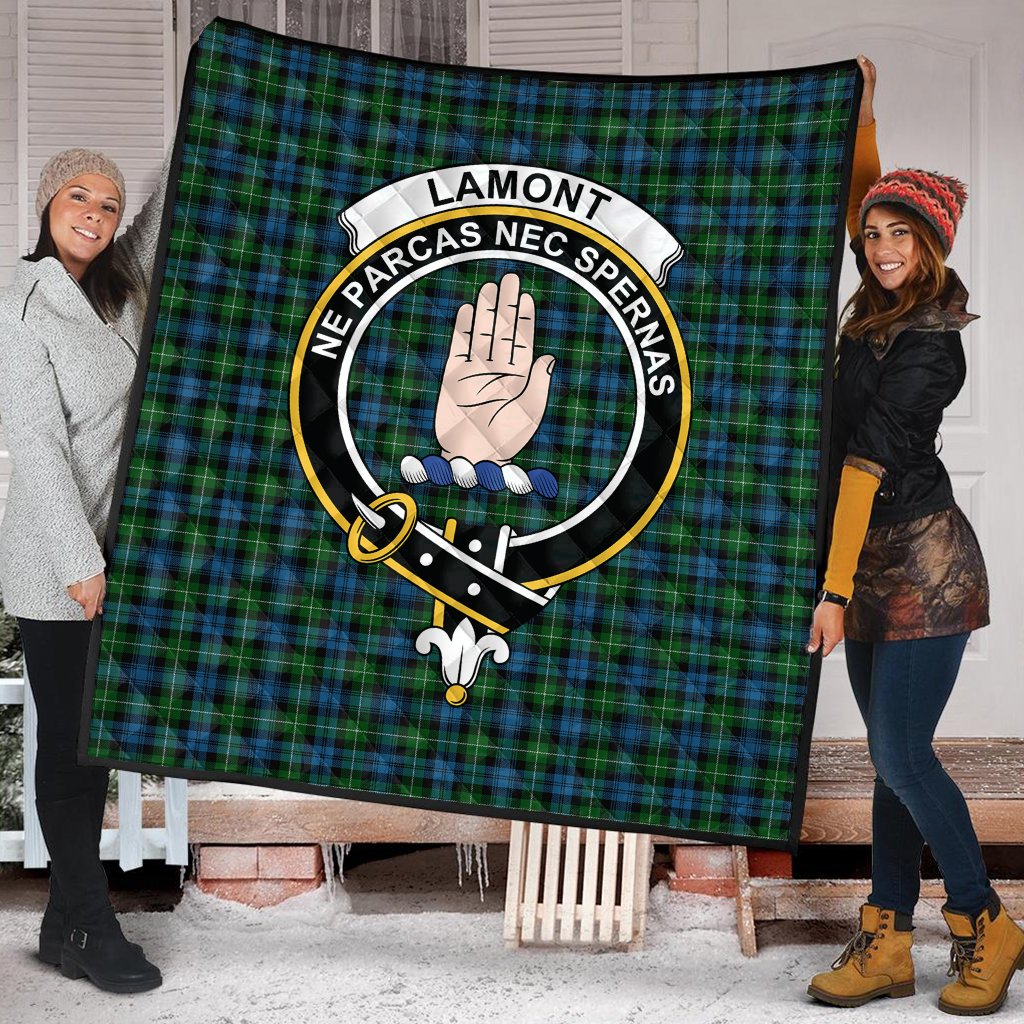 Lamont Tartan Crest Quilt