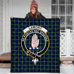 Lamont Modern Tartan Crest Quilt