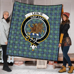 Leslie Hunting Ancient Tartan Crest Quilt