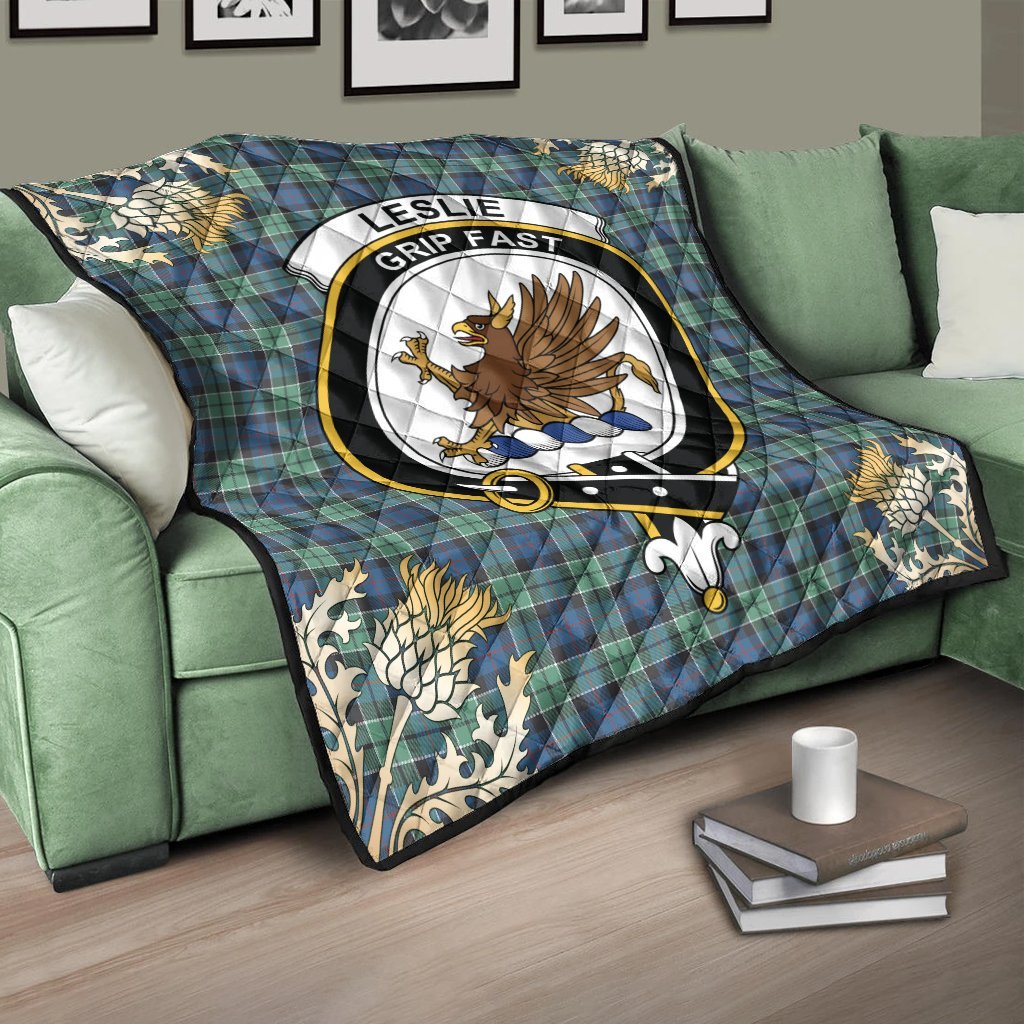 Leslie Hunting Ancient Tartan Crest Premium Quilt - Gold Thistle Style