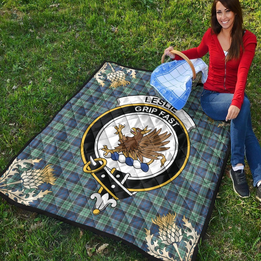 Leslie Hunting Ancient Tartan Crest Premium Quilt - Gold Thistle Style