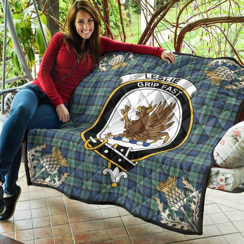 Leslie Hunting Ancient Tartan Crest Premium Quilt - Gold Thistle Style