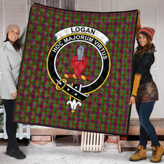 Logan Light Tartan Crest Quilt