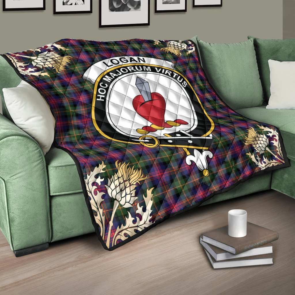 Logan Modern Tartan Crest Premium Quilt - Gold Thistle Style