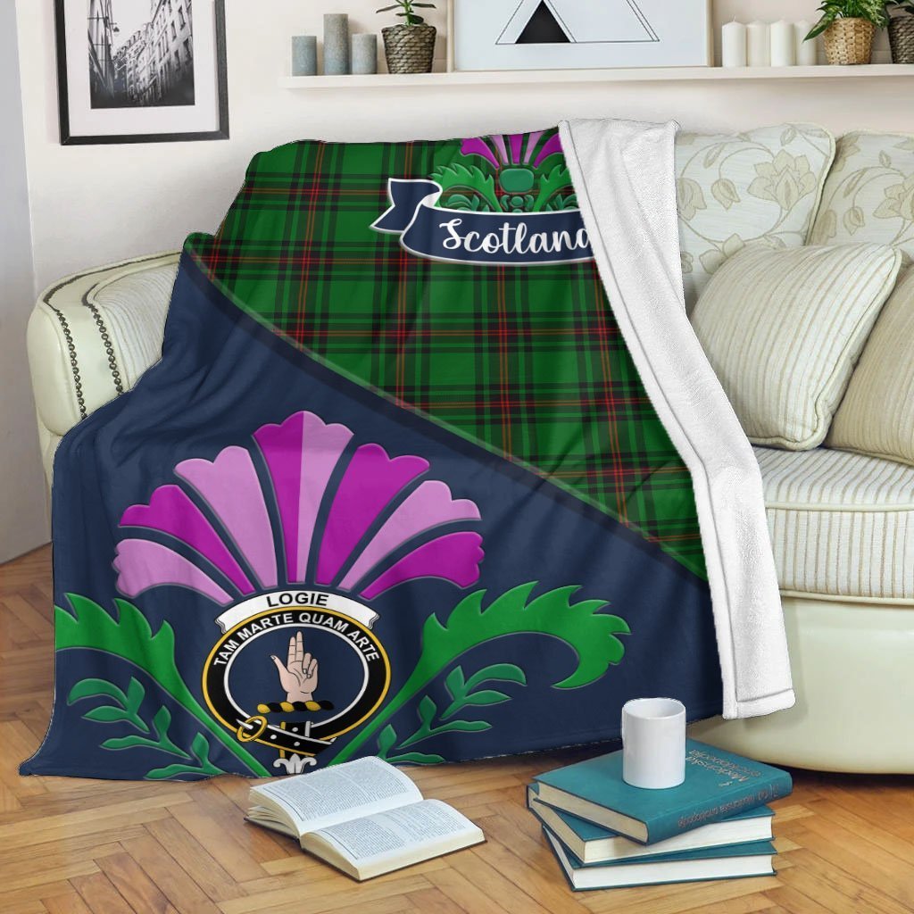 Logie Tartan Crest Premium Blanket - Thistle Style