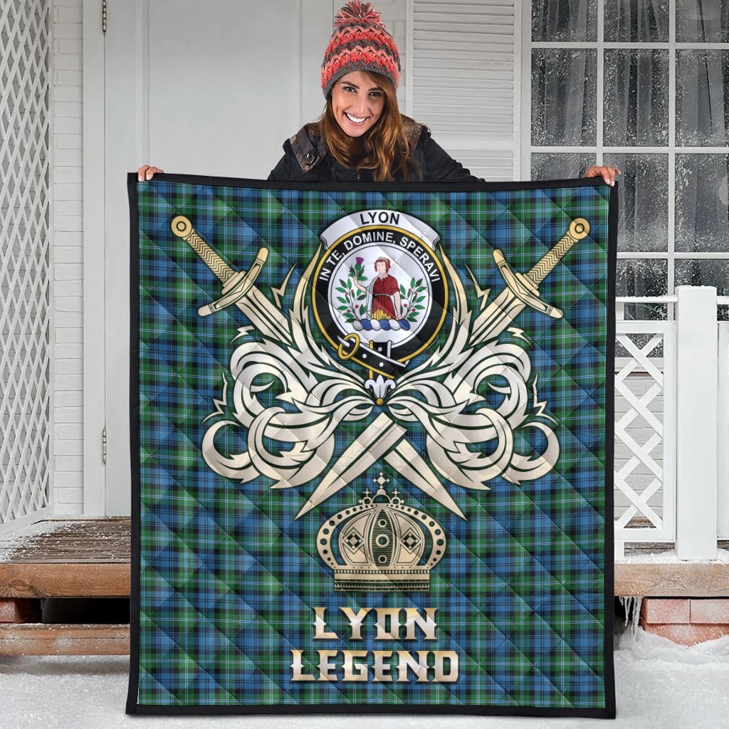 Lyon Tartan Crest Legend Gold Royal Premium Quilt