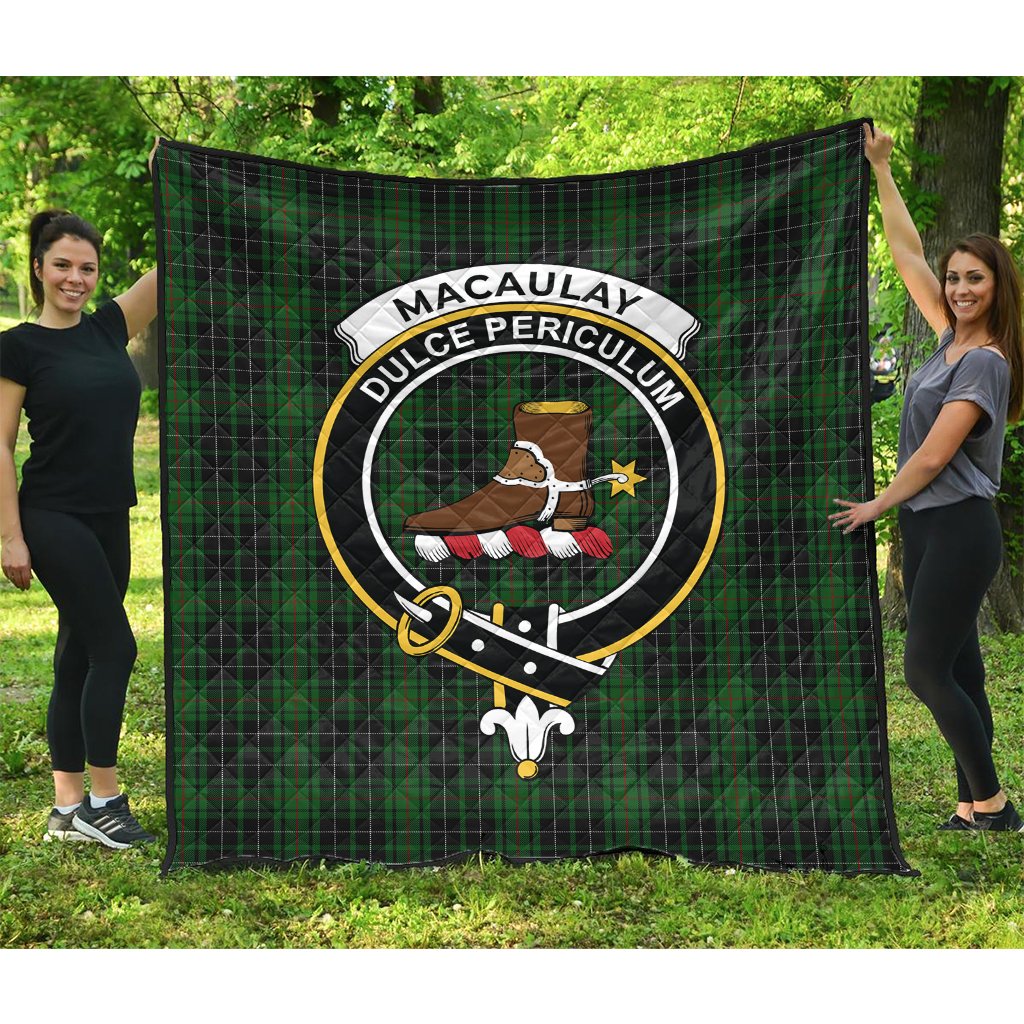 MacAulay Hunting Tartan Crest Quilt