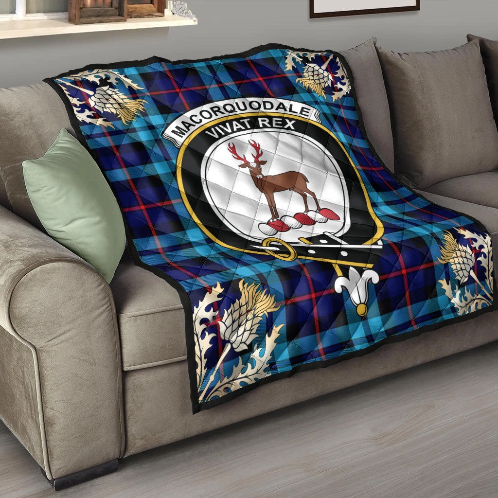 MacCorquodale Tartan Crest Premium Quilt - Gold Thistle Style