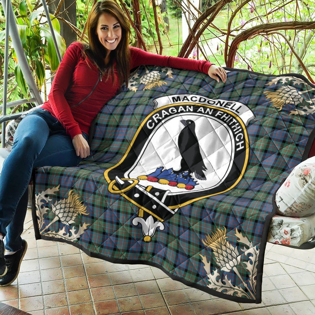 MacDonnell of Glengarry Ancient Tartan Crest Premium Quilt - Gold Thistle Style