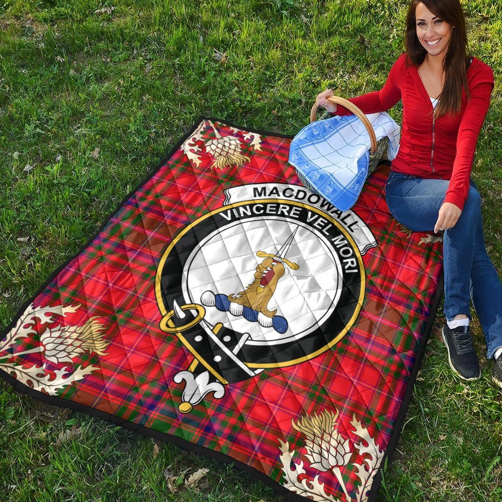 MacDowall Tartan Crest Premium Quilt - Gold Thistle Style