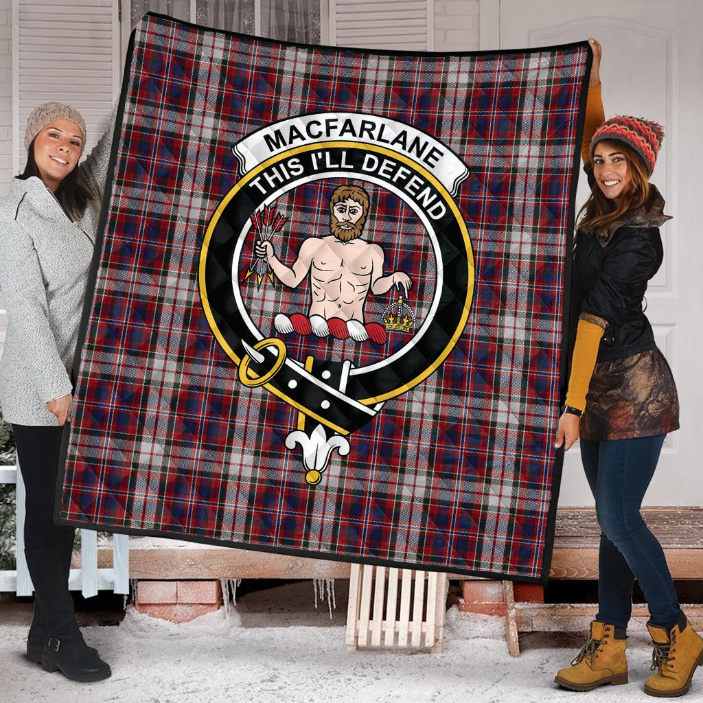 MacFarlane Dress Tartan Crest Quilt