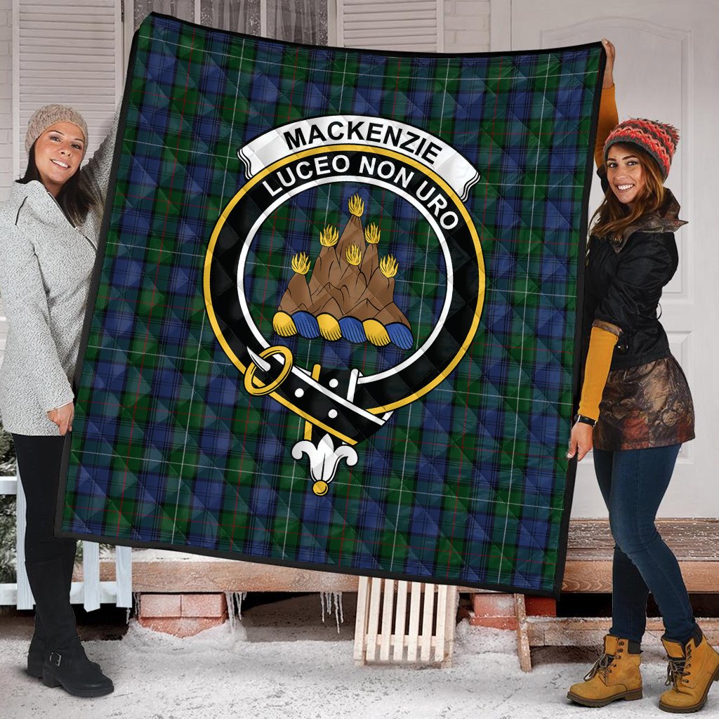 MacKenzie Vestiarium Scoticum Tartan Crest Quilt