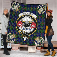 MacLeod of Harris Modern Tartan Crest Premium Quilt - Gold Thistle Style