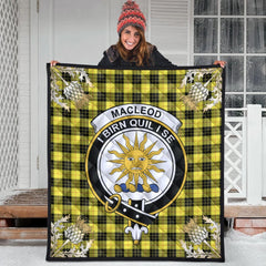 MacLeod of Lewis Modern Tartan Crest Premium Quilt - Gold Thistle Style