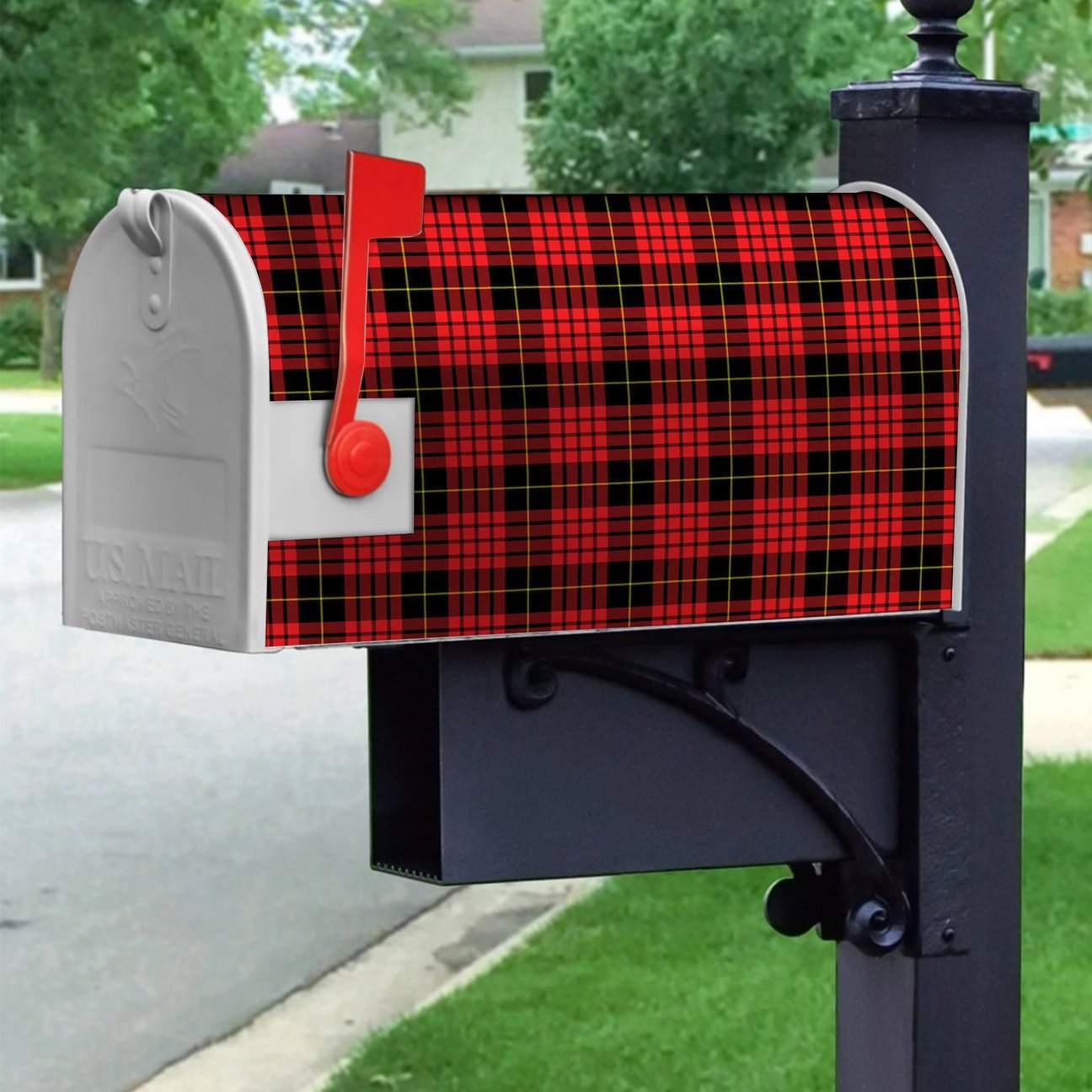 MacQueen Modern Tartan Crest Mailbox