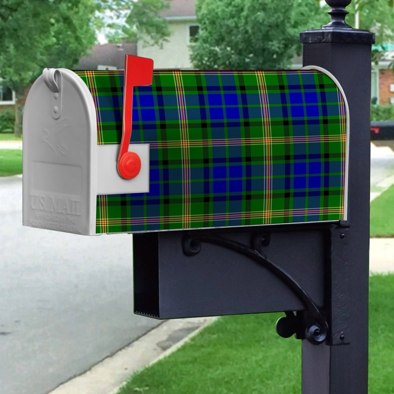 Maitland Tartan Crest Mailbox