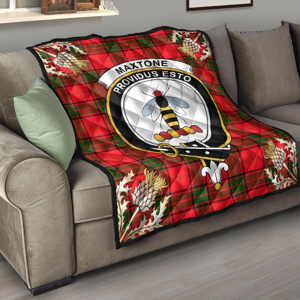 Maxtone Tartan Crest Premium Quilt - Gold Thistle Style