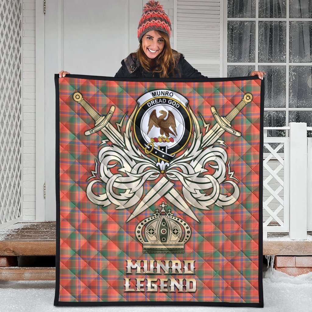 Munro Ancient Tartan Crest Legend Gold Royal Premium Quilt