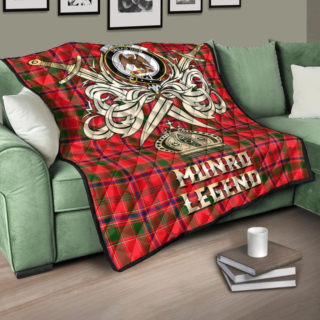 Munro Modern Tartan Crest Legend Gold Royal Premium Quilt