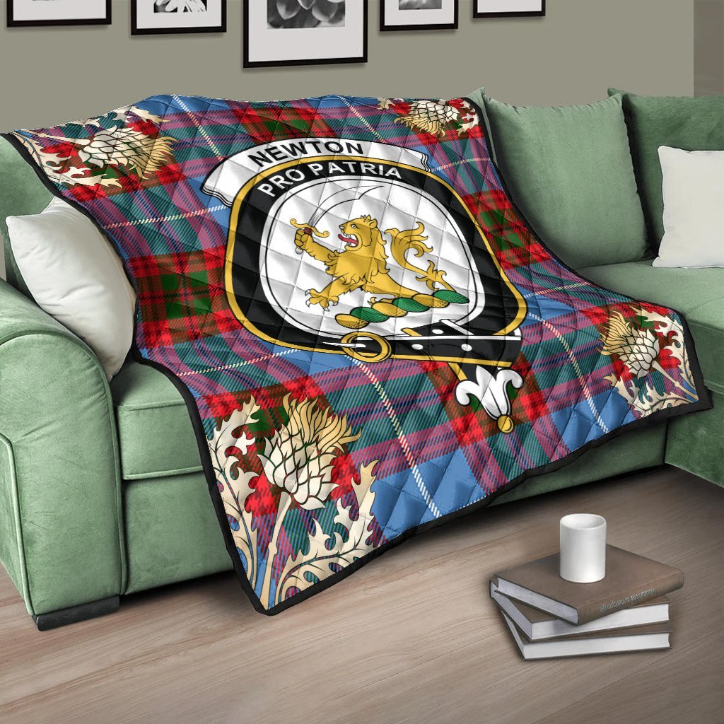 Newton Tartan Crest Premium Quilt - Gold Thistle Style