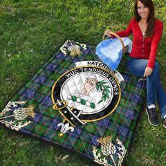 Paterson Tartan Crest Premium Quilt - Gold Thistle Style