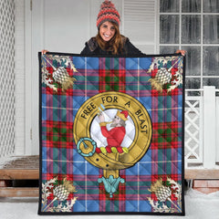 Pennycook Tartan Crest Premium Quilt - Gold Thistle Style