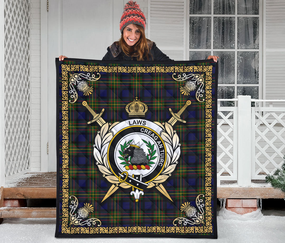 Laws Tartan Crest Premium Quilt - Celtic Thistle Style