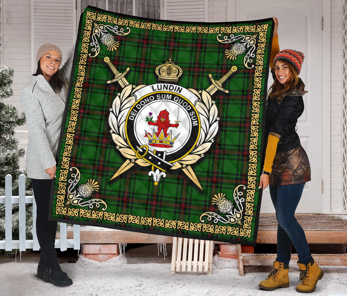 Lundin Tartan Crest Premium Quilt - Celtic Thistle Style