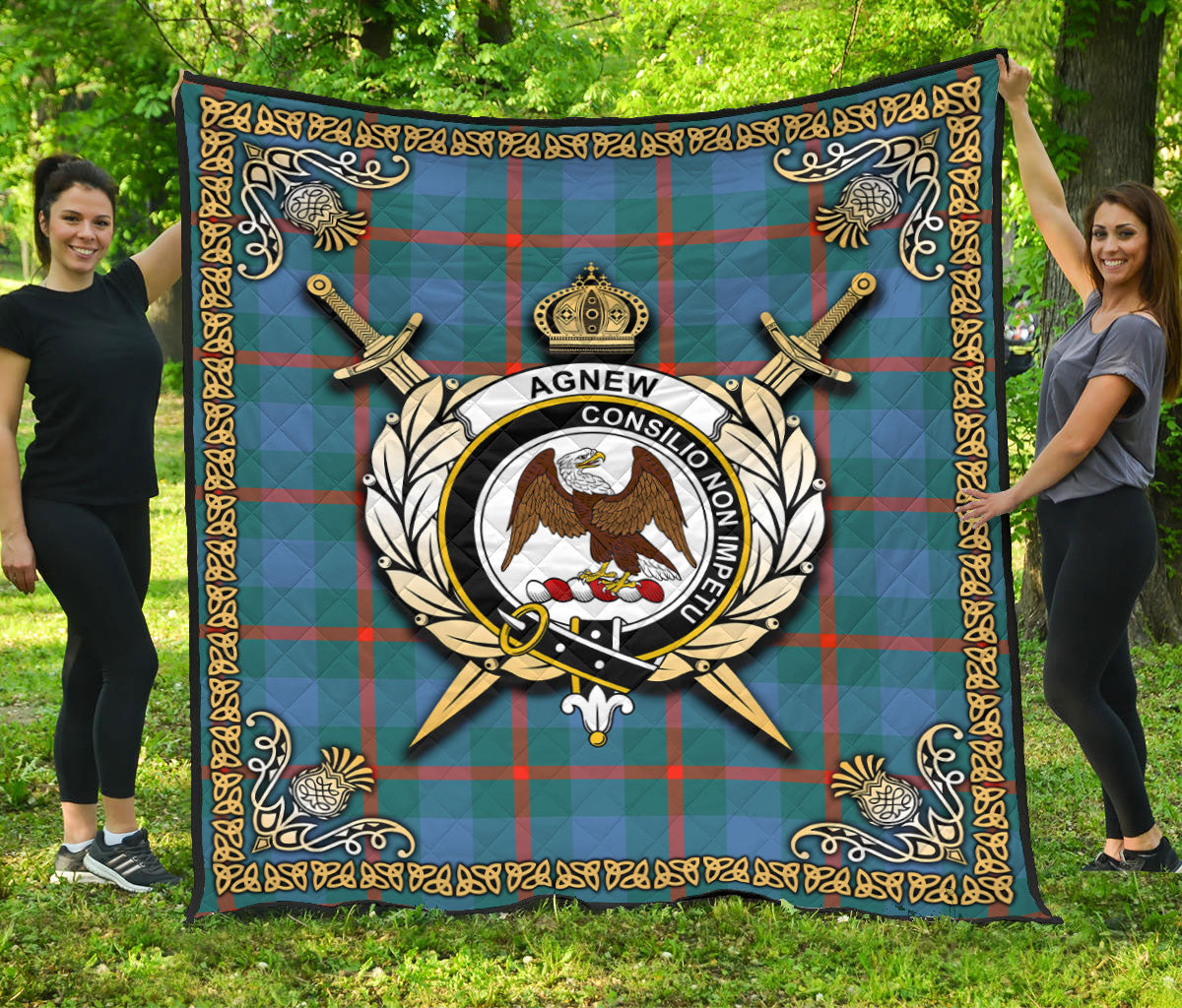 Agnew Ancient Tartan Crest Premium Quilt - Celtic Thistle Style
