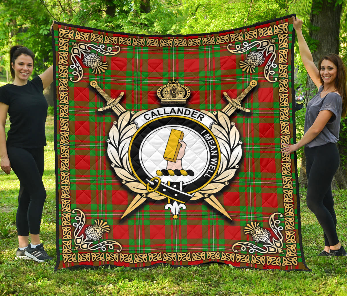 Callander Tartan Crest Premium Quilt - Celtic Thistle Style