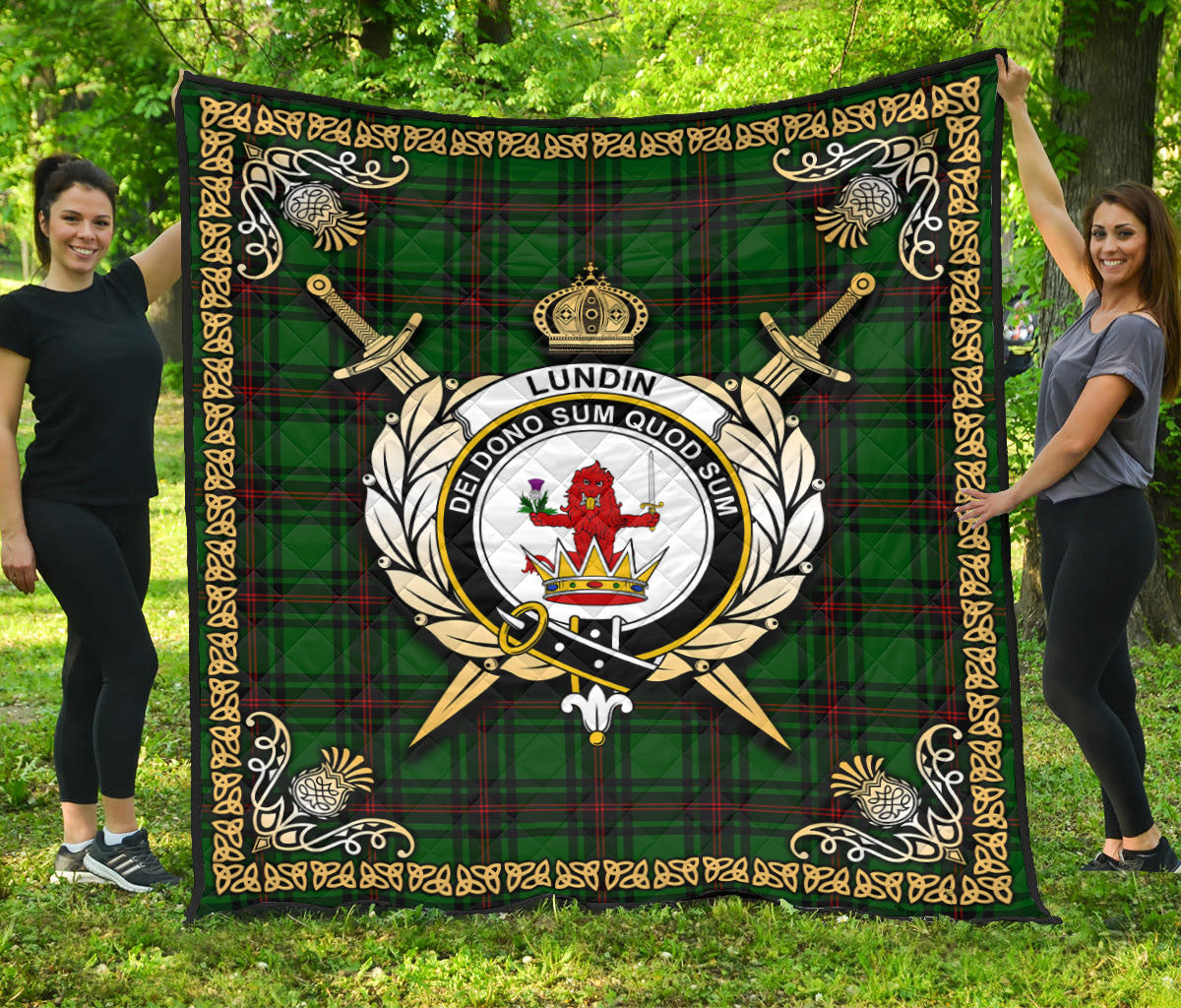 Lundin Tartan Crest Premium Quilt - Celtic Thistle Style