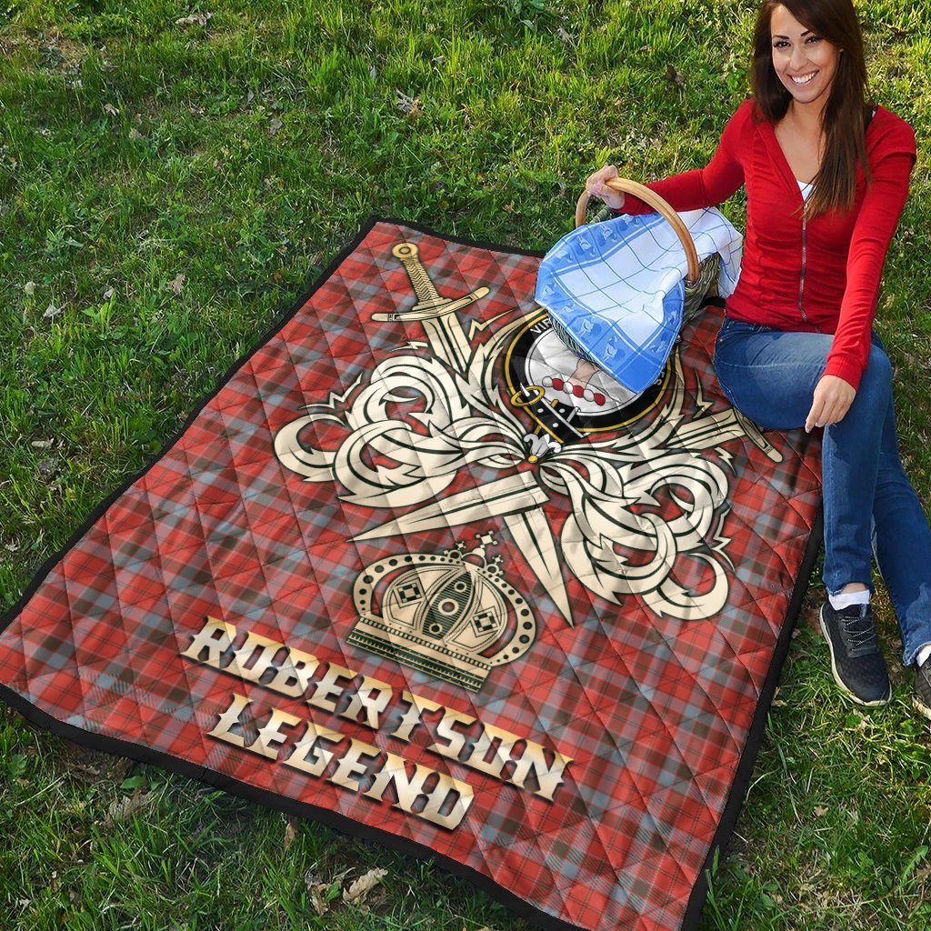 Robertson Weathered Tartan Crest Legend Gold Royal Premium Quilt