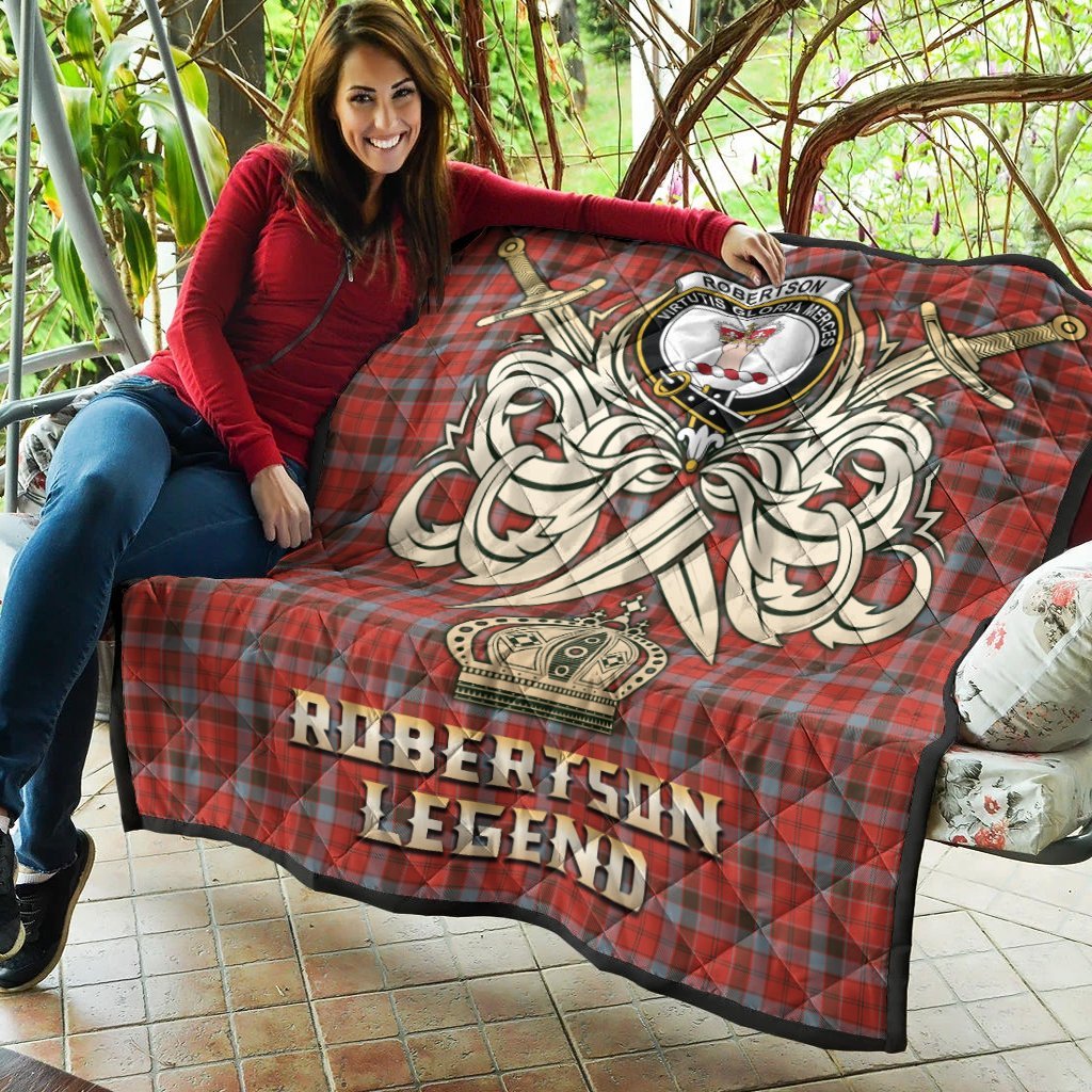 Robertson Weathered Tartan Crest Legend Gold Royal Premium Quilt