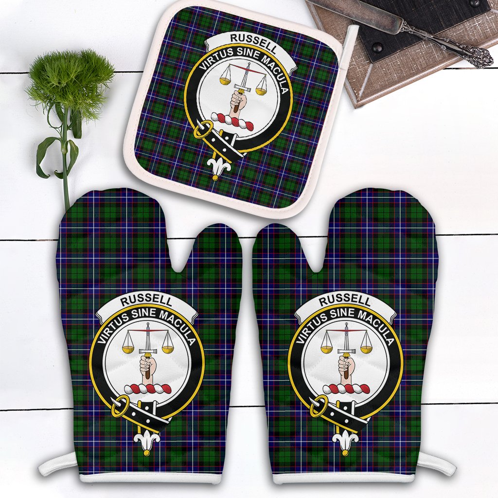 Russell Modern Tartan Crest Oven Mitt And Pot Holder (2 Oven Mitts + 1 Pot Holder)