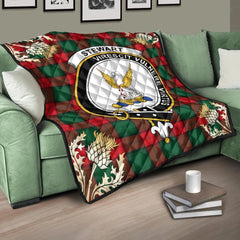 Stewart Atholl Modern Tartan Crest Premium Quilt - Gold Thistle Style