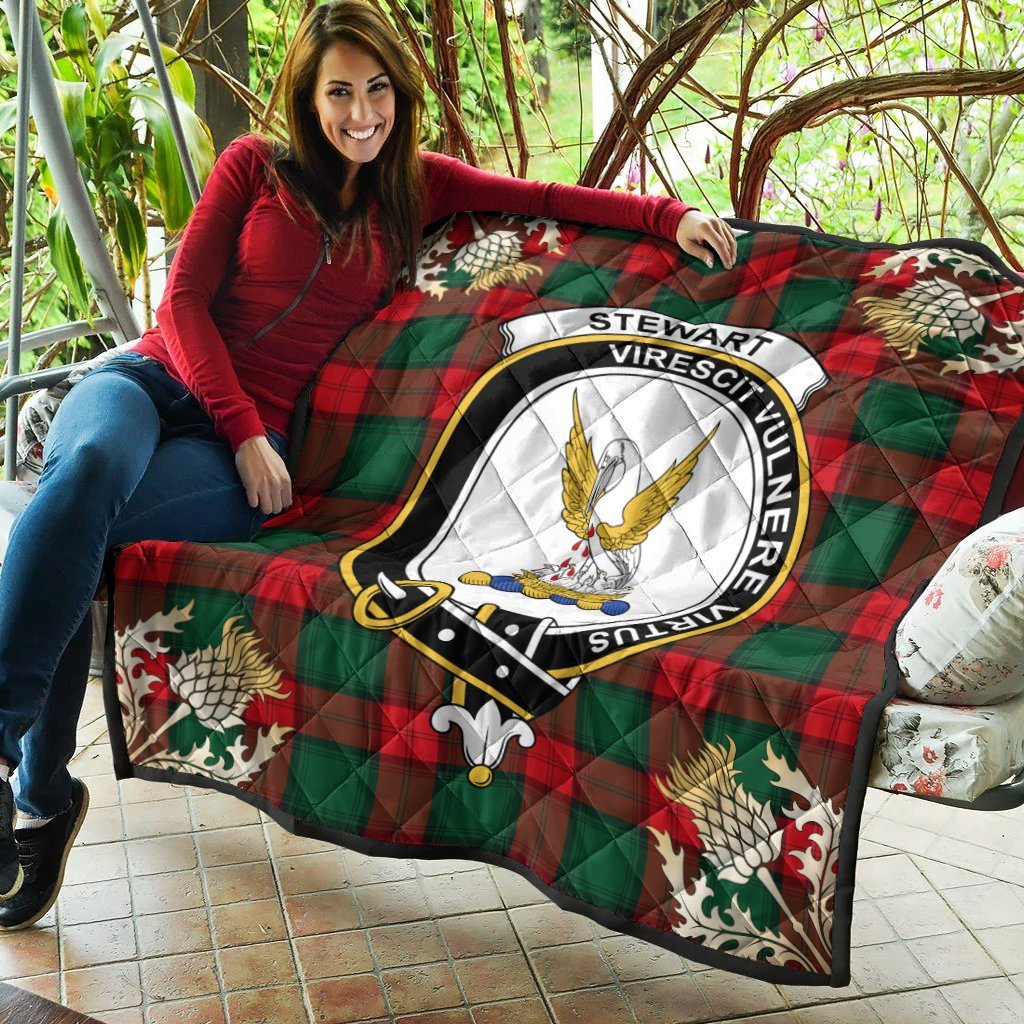 Stewart Atholl Modern Tartan Crest Premium Quilt - Gold Thistle Style