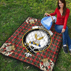 Stewart Royal Modern Tartan Crest Premium Quilt - Gold Thistle Style