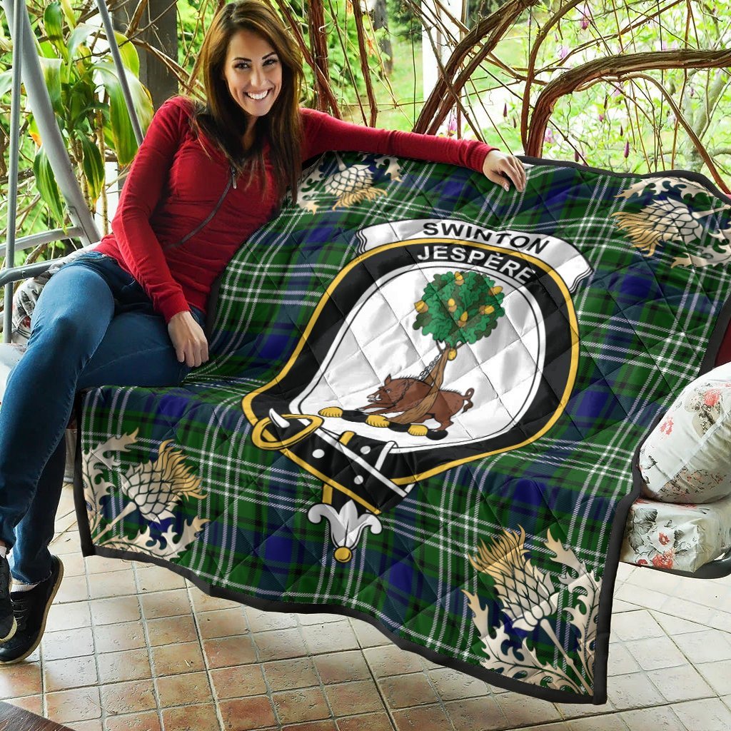 Swinton Tartan Crest Premium Quilt - Gold Thistle Style