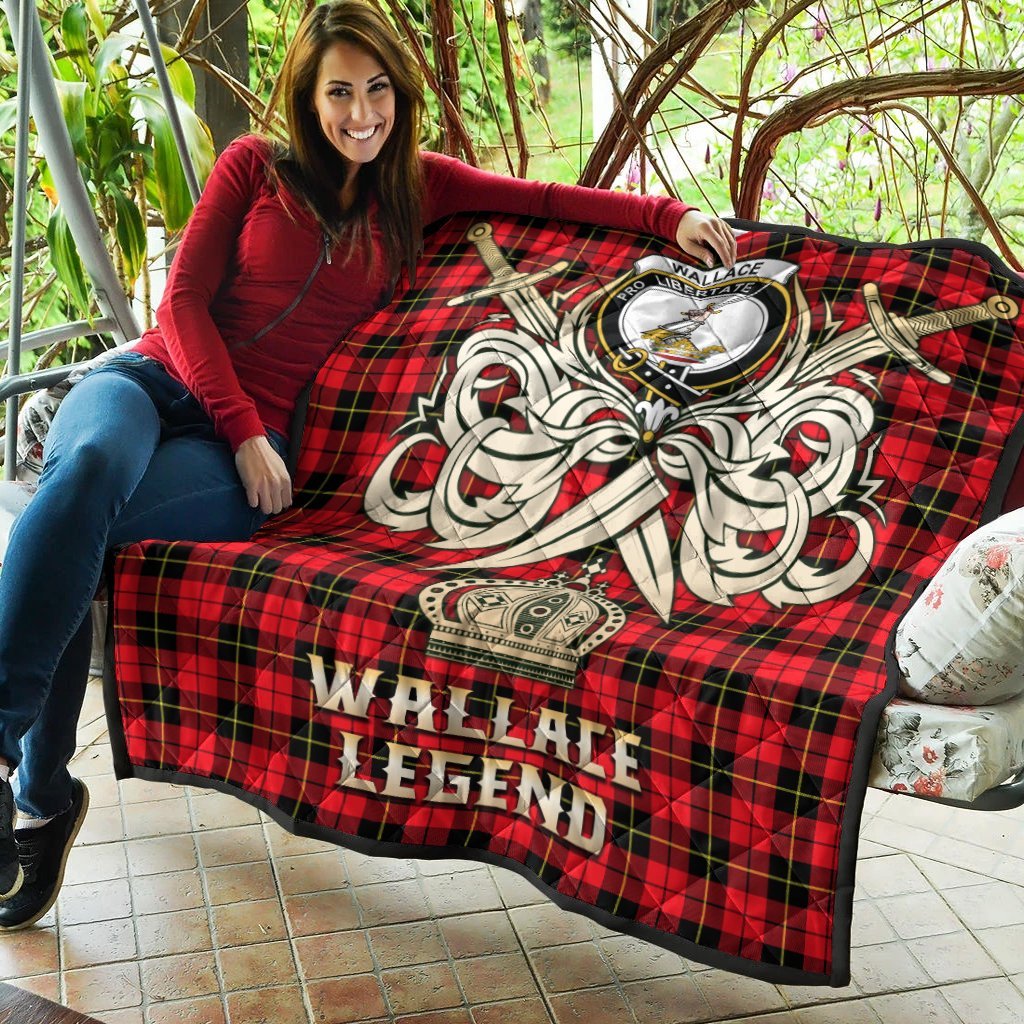 Wallace Hunting Red Tartan Crest Legend Gold Royal Premium Quilt