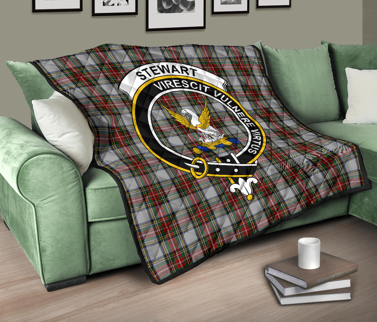 Stewart Dress Tartan Crest Quilt - SP