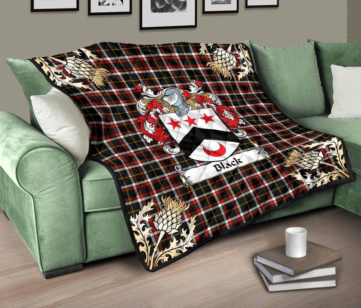 Black Tartan Crest Premium Quilt - Gold Thistle Style SP
