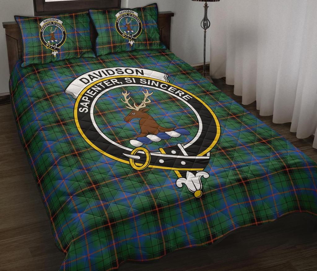 Davidson Ancient Tartan Crest Quilt Bed Set