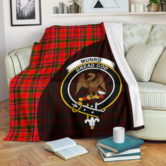 Munro Modern Tartan Crest Blanket Wave Style