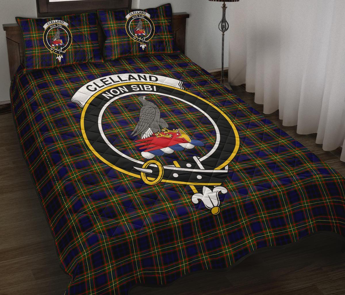 Clelland Modern Tartan Crest Quilt Bed Set