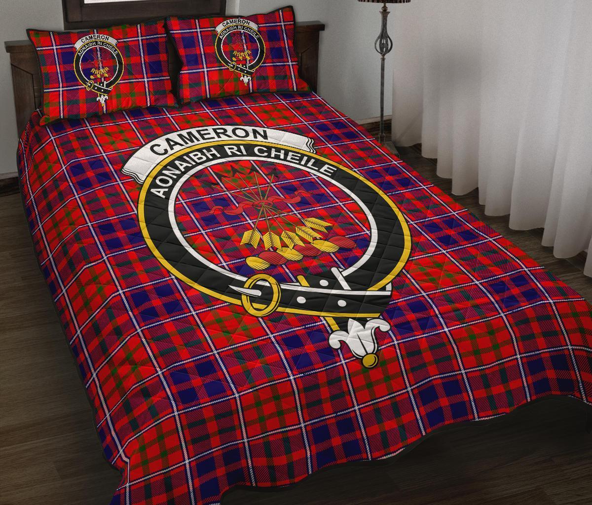 Cameron of Lochiel Modern Tartan Crest Quilt Bed Set