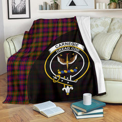 Carnegie Modern Tartan Crest Blanket Wave Style