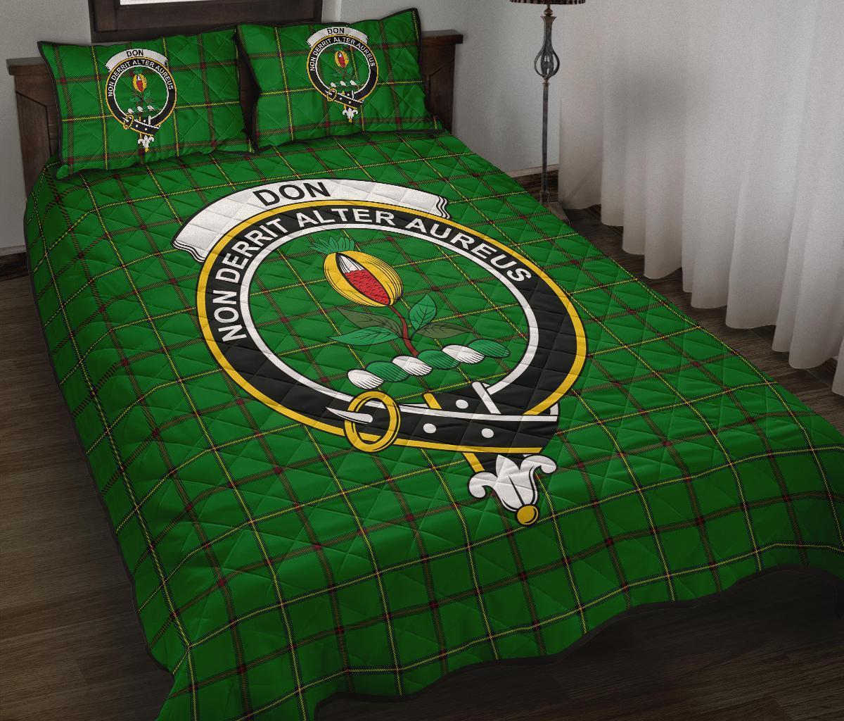Don Tartan Crest Quilt Bed Set