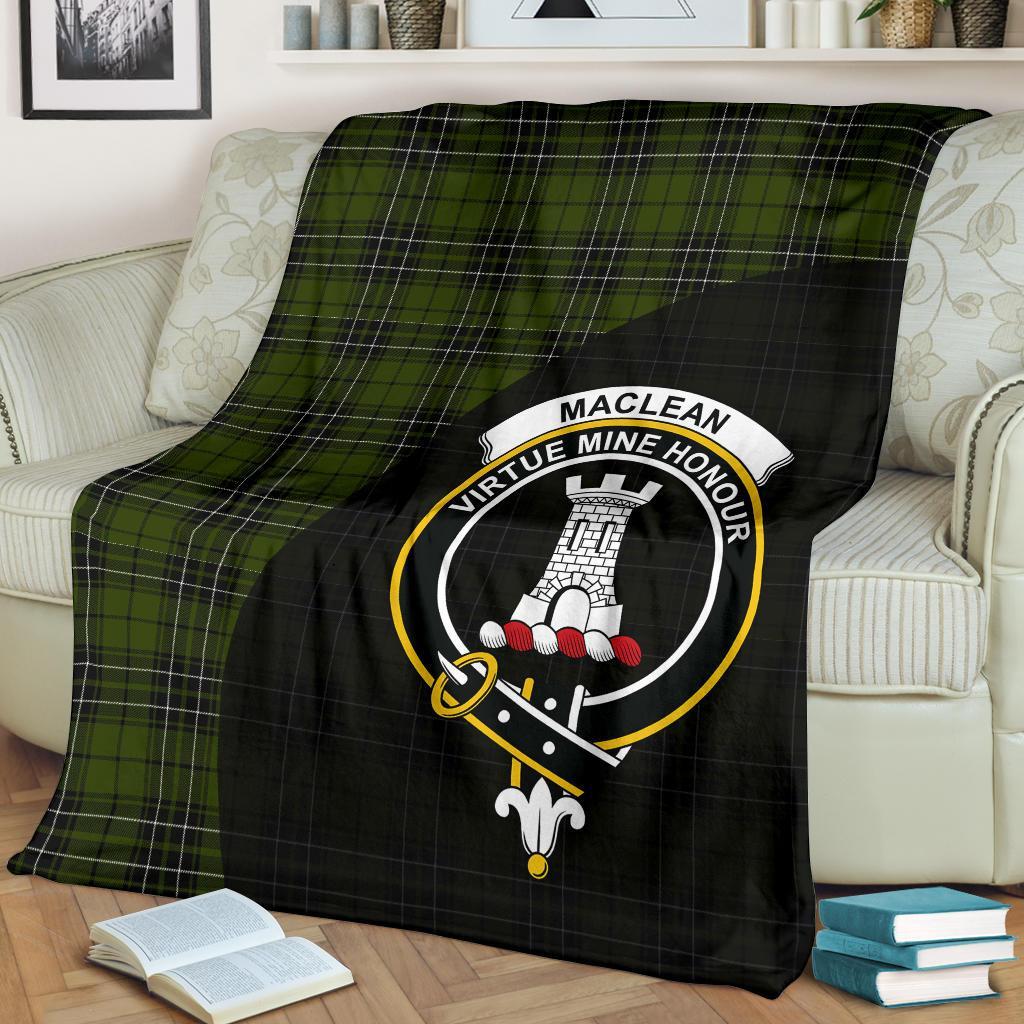MacLean Hunting Tartan Crest Blanket Wave Style