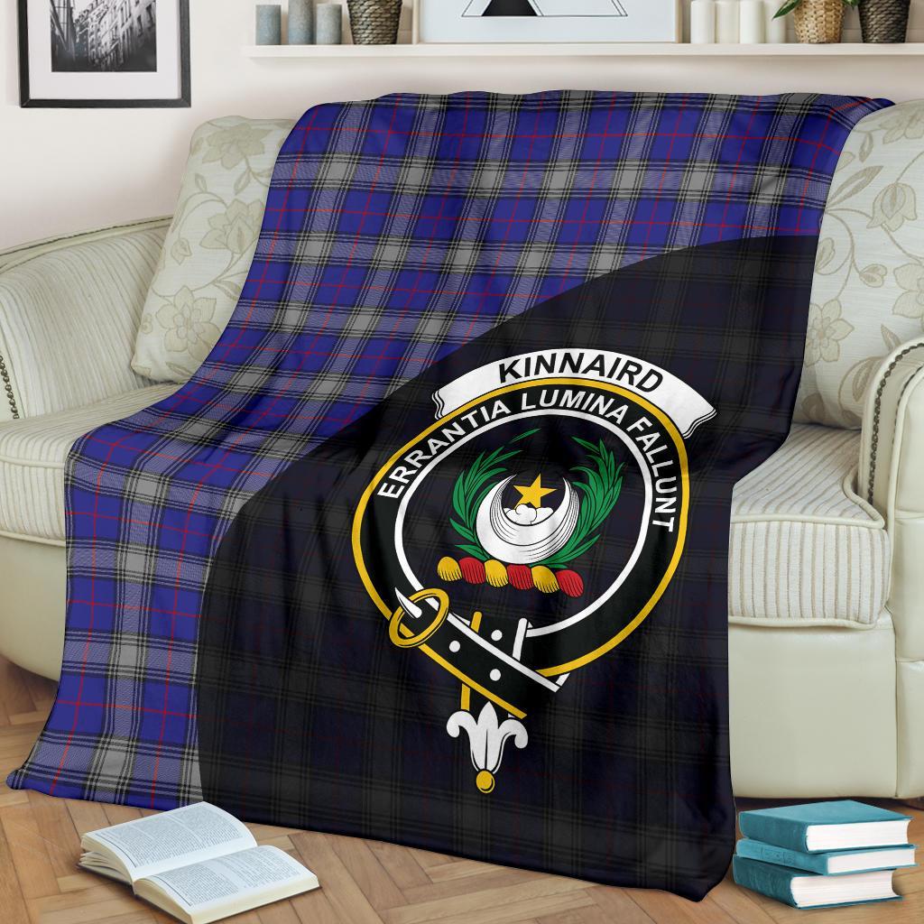 Kinnaird Tartan Crest Blanket Wave Style